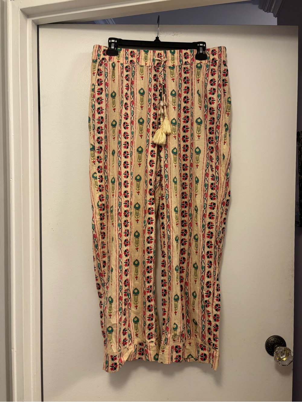 Haute Hippie boho  Printed Drawstring Jogger Pants in Beige festival